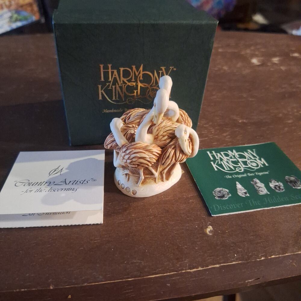 Harmony Kingdom Pink Paradise Flamingo Treasure Jest Box England